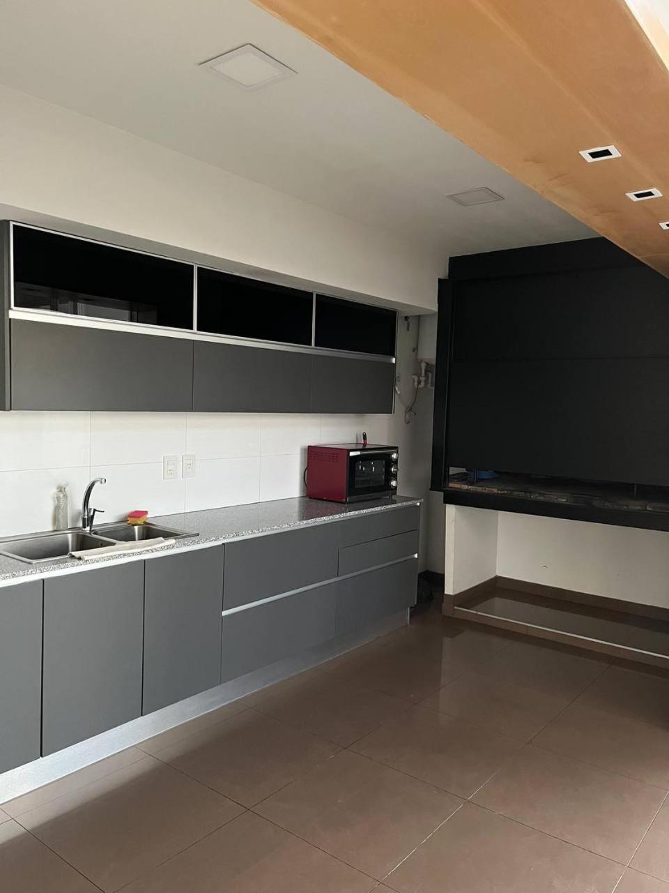 Apartamento Centrico Con Las Mejores Vistas De Mendoza Exterior photo